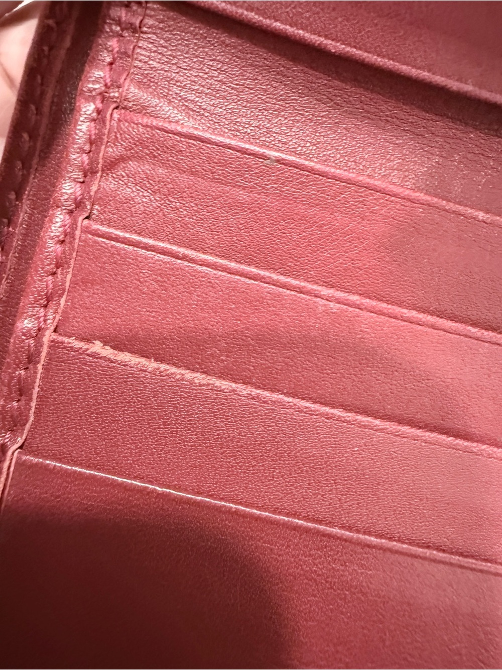 Red Gucci Wallet - Picture 3 of 8